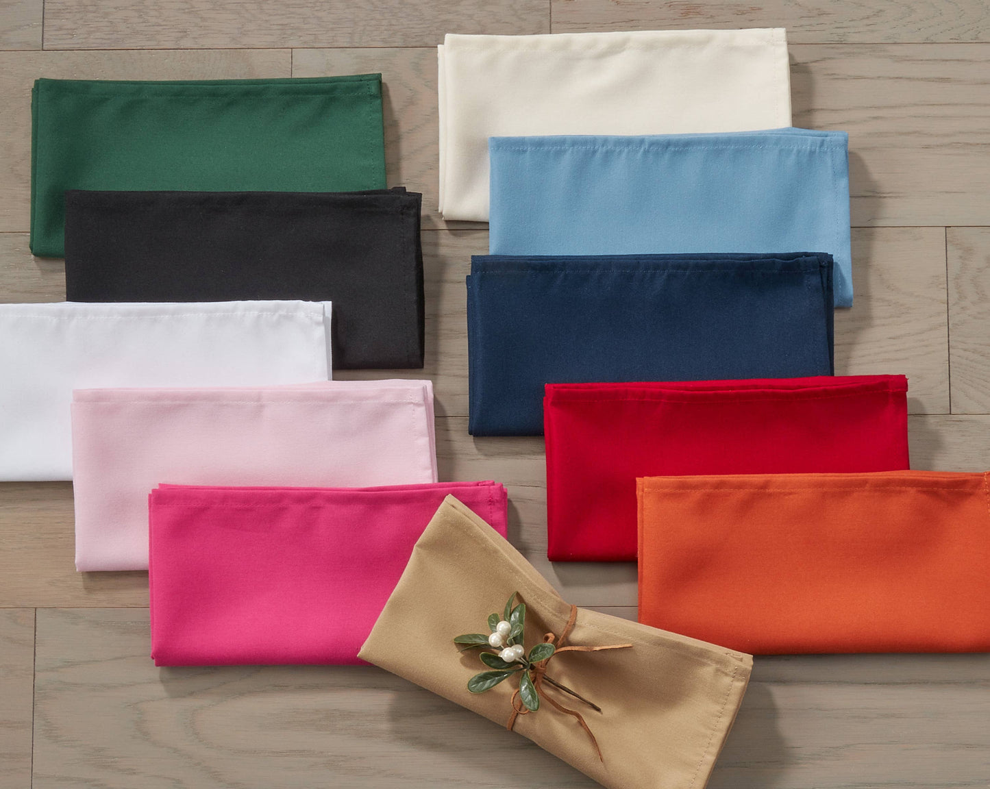 Poly Everyday Dinner Napkin: Ivory / 20"