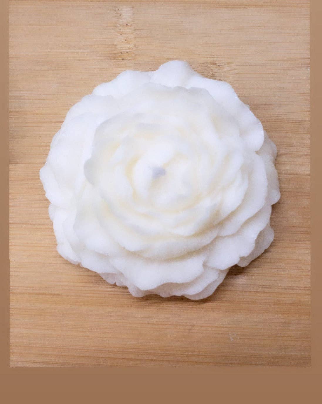 Peony flower: White - Coconut & Lime