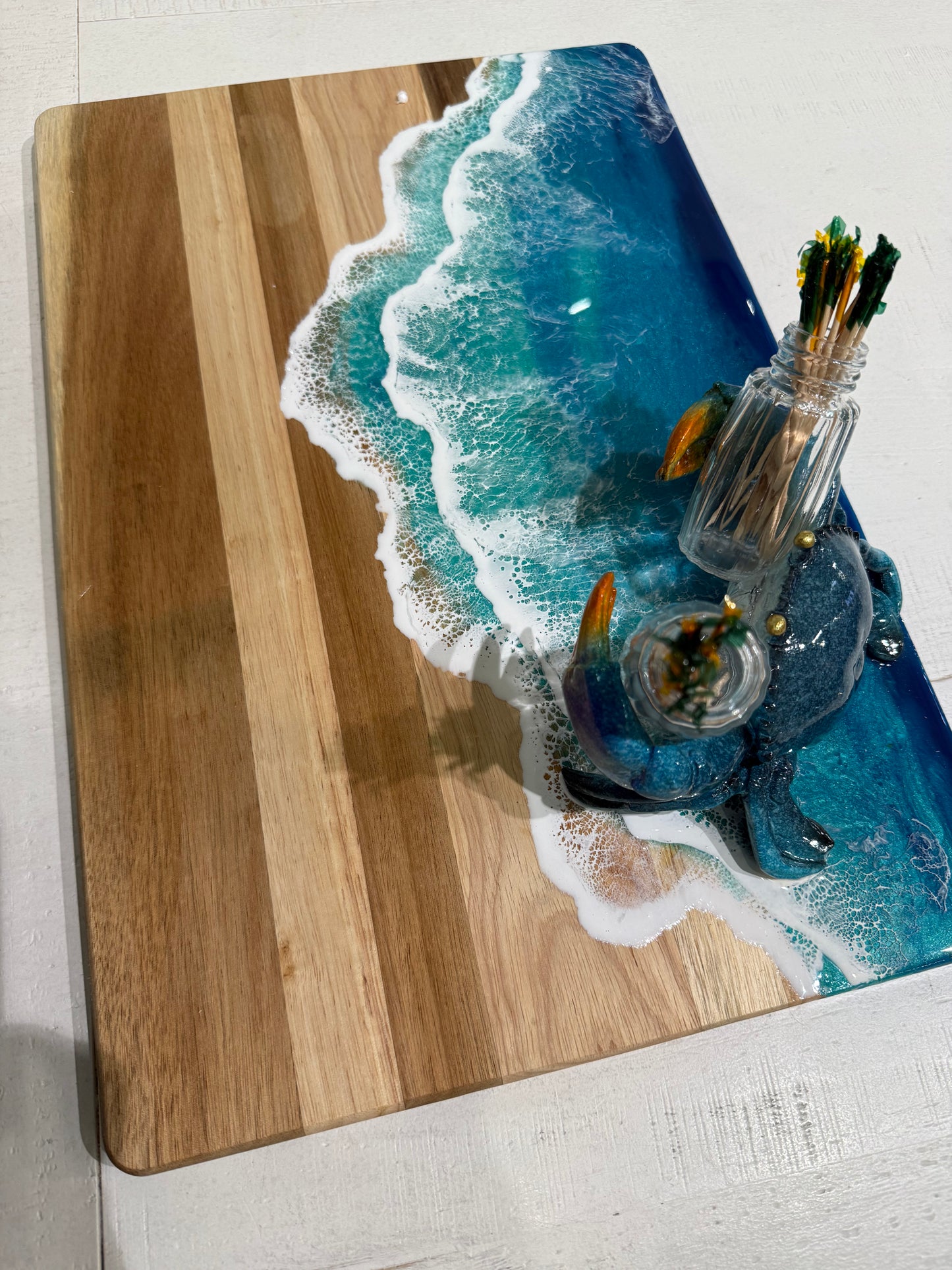 Crab Board 18x12 Acacia