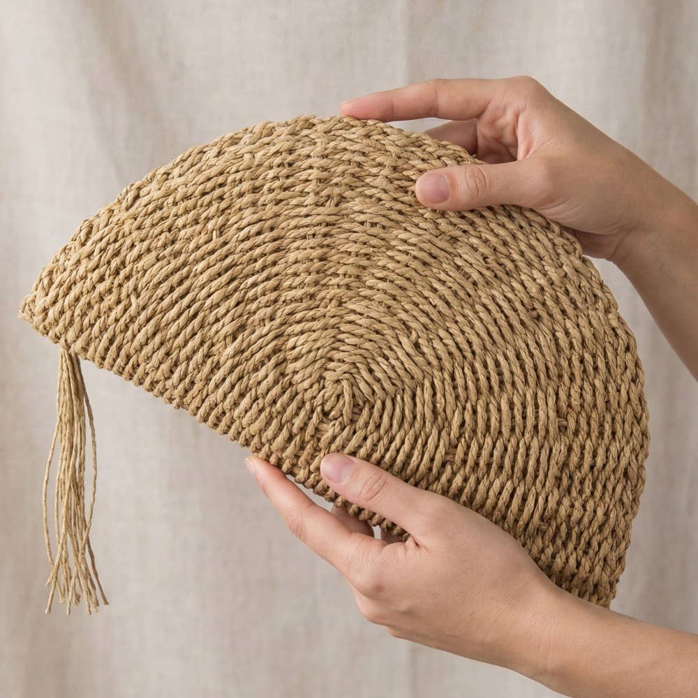 Straw Woven Half Moon Clutch Bag: BEI