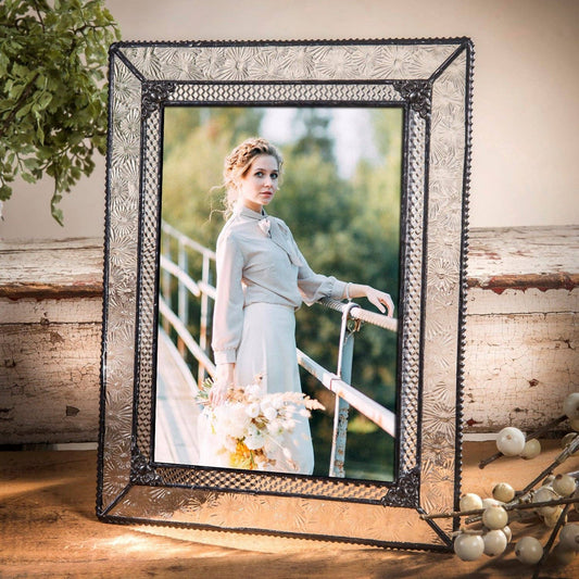 Pic 380 Florentine Vintage Glass - Easel Back Frame Series: 5x7 Horizontal/Vertical