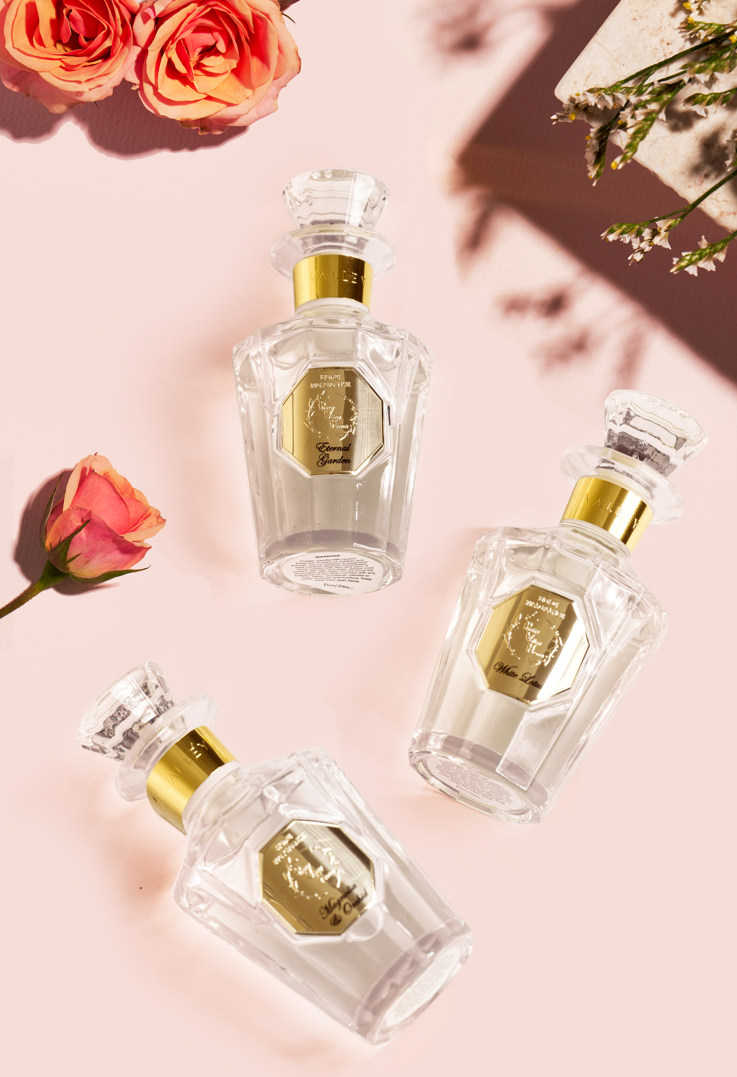 Reed Diffuser Sets !! NEW!! Vintage Rose Ceramic Diffuser: (White Lotus)