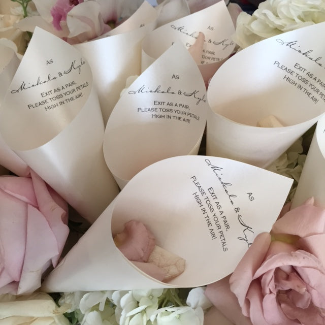 Wedding Petal Favor Cones with Verse (Quartz)