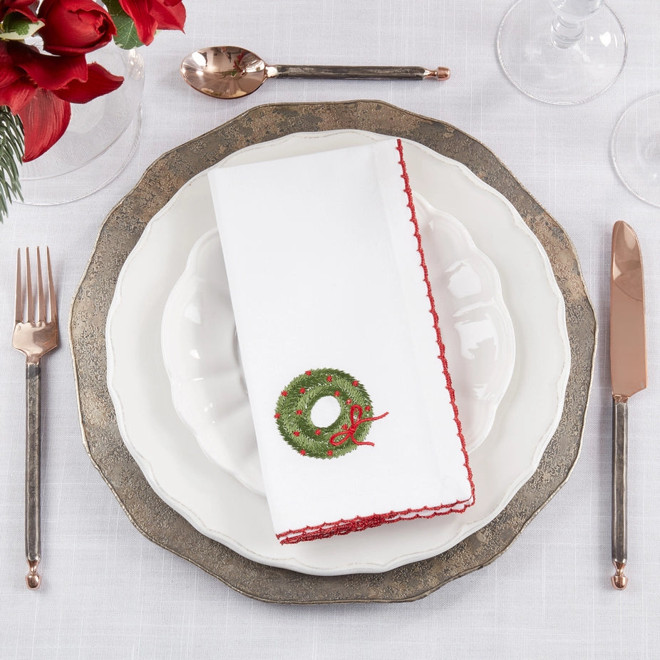 Whip Stitch Wreath Napkin: White / 18"