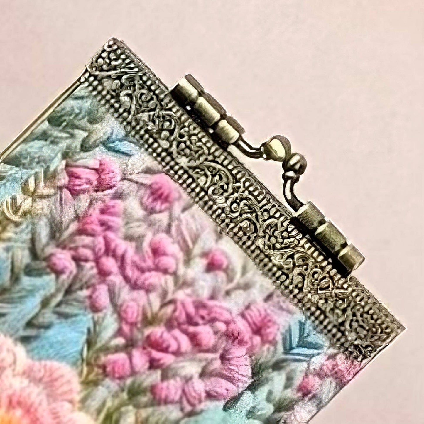 RFID Floral Embroidery Card Holder – Digital Print