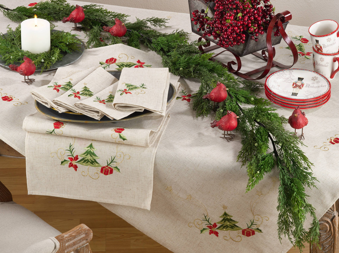 Embroidered Christmas Runner: Natural / 16"x90"